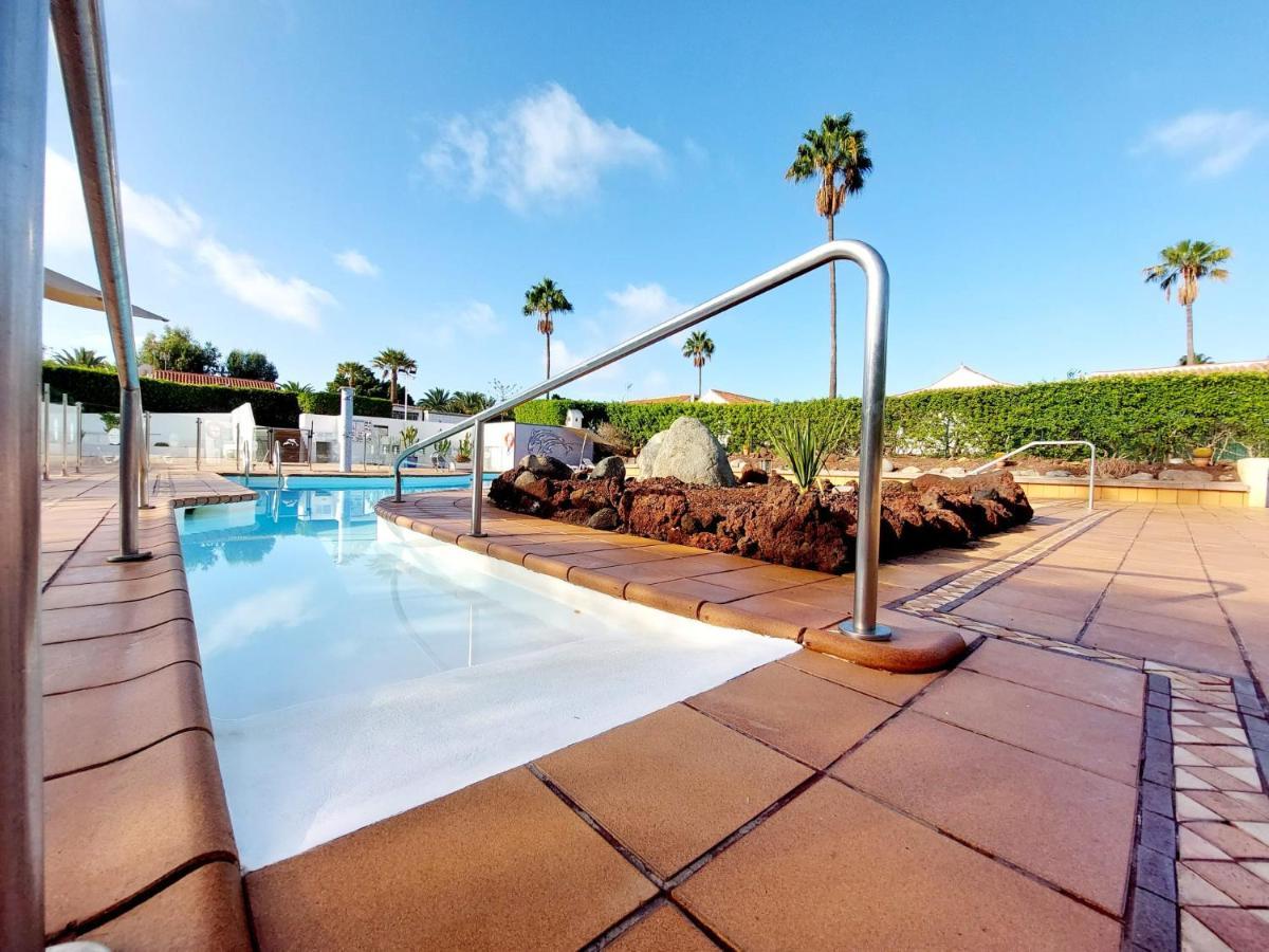 Bungalow De Diseno Hidromasajes Terraza Y Piscina. San Bartolomé エクステリア 写真